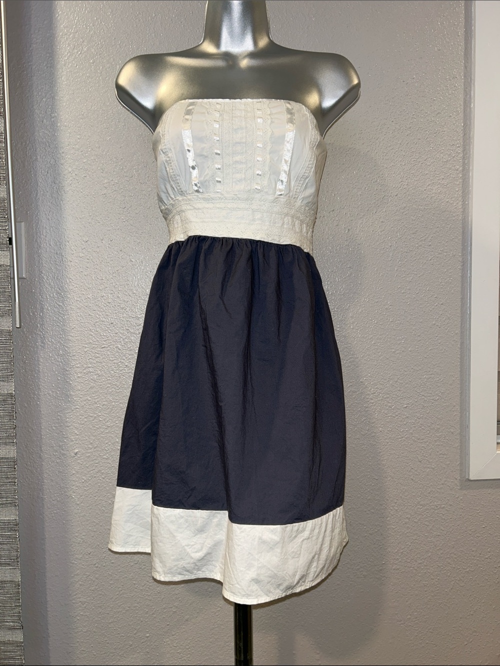 Strapless Two-Tone Gray and White Sundress